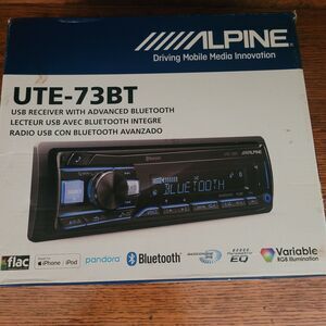 Alpine UTE-73BT, Single-DIN Car Digital Media Audio Stereo Bluetooth, USB MP3